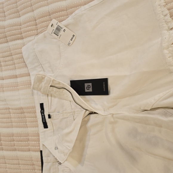 Numero white shorts - Picture 5 of 6